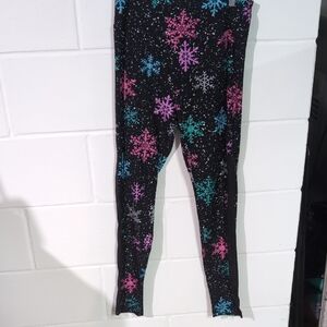 No Boundaries Black Leggings with Snowflake Pattern